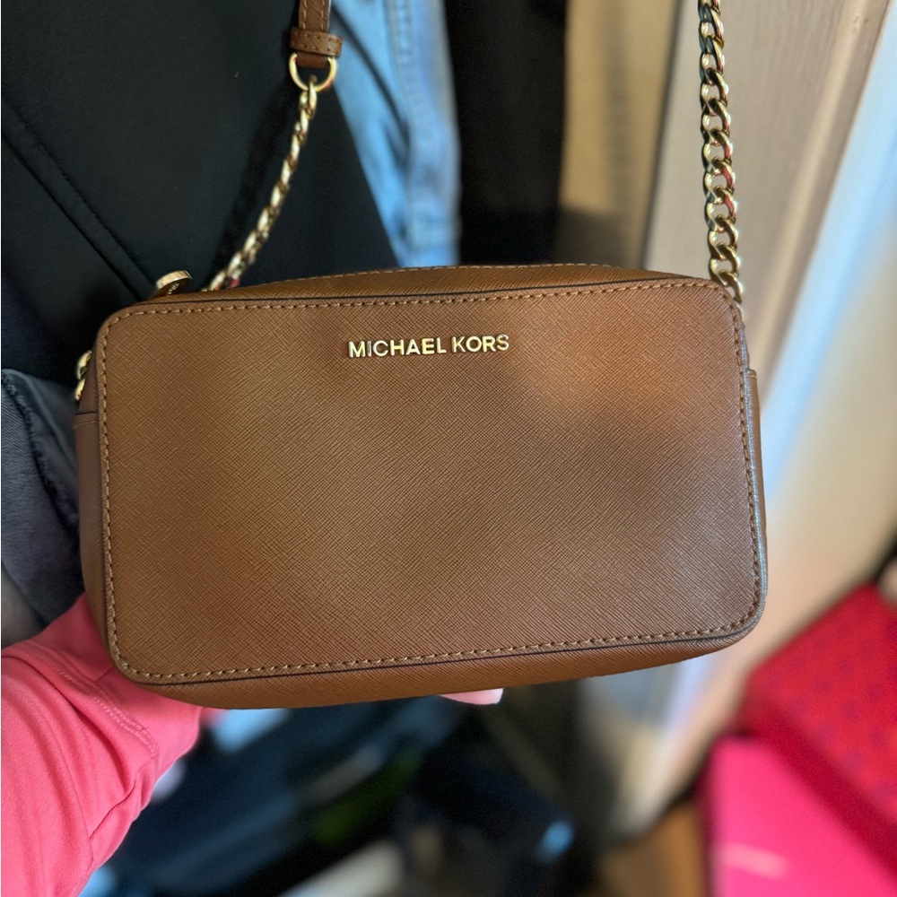 Michael kors Cross body purse